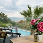 Kefi Luxury 리메나스