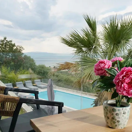 Kefi Luxury Λιμένας